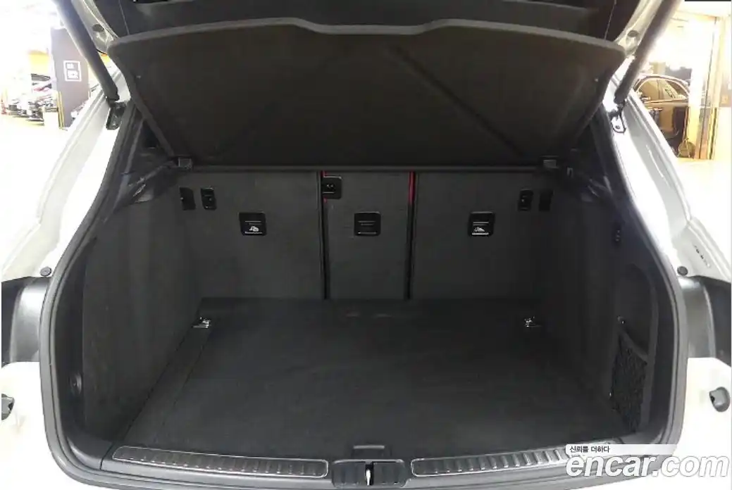 Porsche Macan 2024 1.6 Автомат в Москве № 594413, фото 19