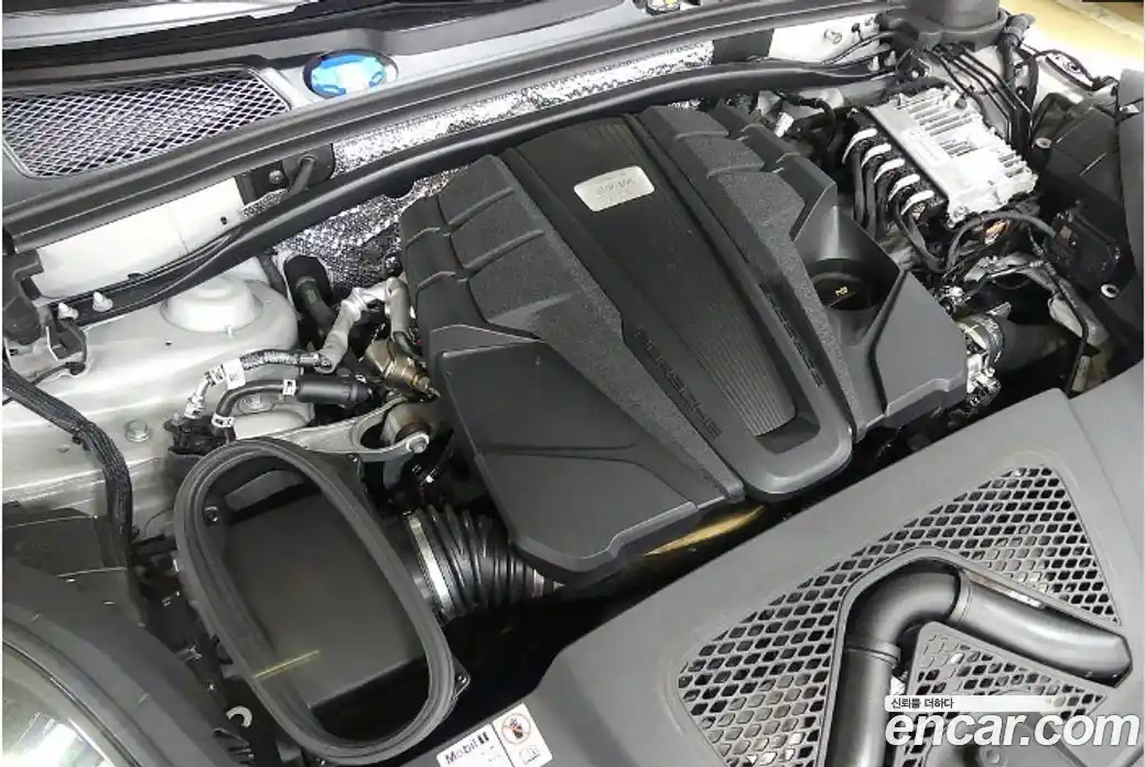 Porsche Macan 2024 1.6 Автомат в Москве № 594413, фото 4