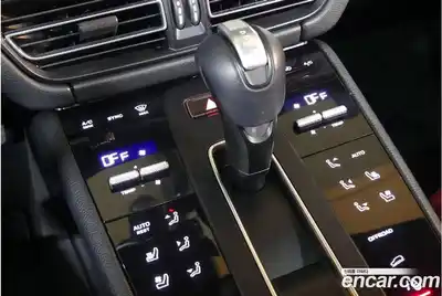 Porsche Macan 2024 1.6 Автомат в Москве № 594413, миниатюра 10