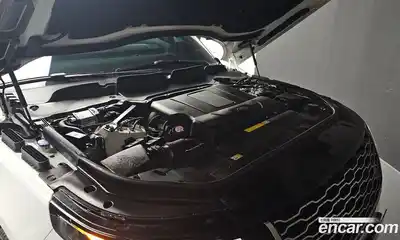 Land Rover Range-Rover 2018 4.4 Автомат в Москве № 594683, миниатюра 6