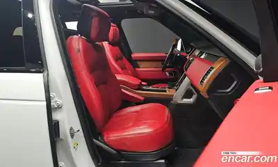 Land Rover Range-Rover 2018 4.4 Автомат в Москве № 594683, миниатюра 10