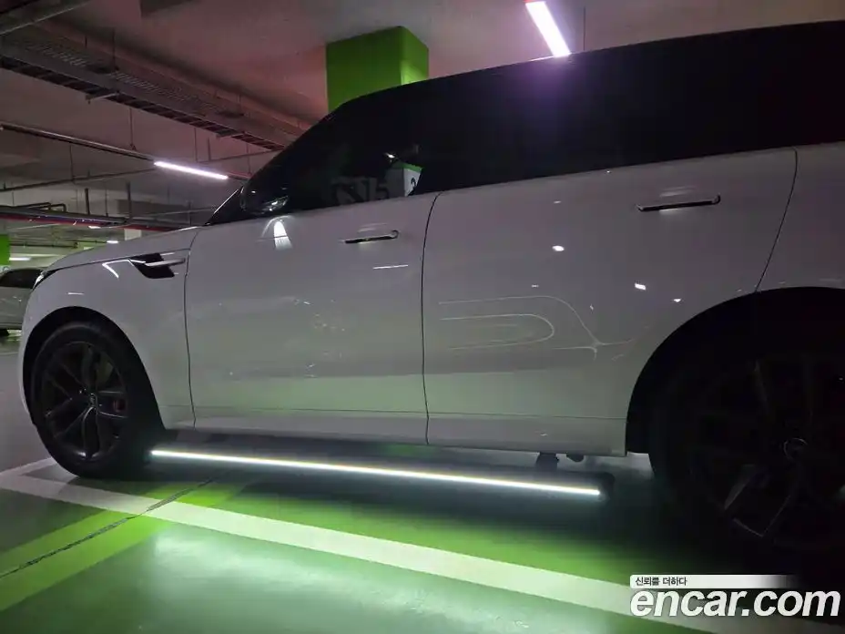 Land Rover Range-Rover Sport 2025 3.0 Автомат в Москве № 594859, фото 14