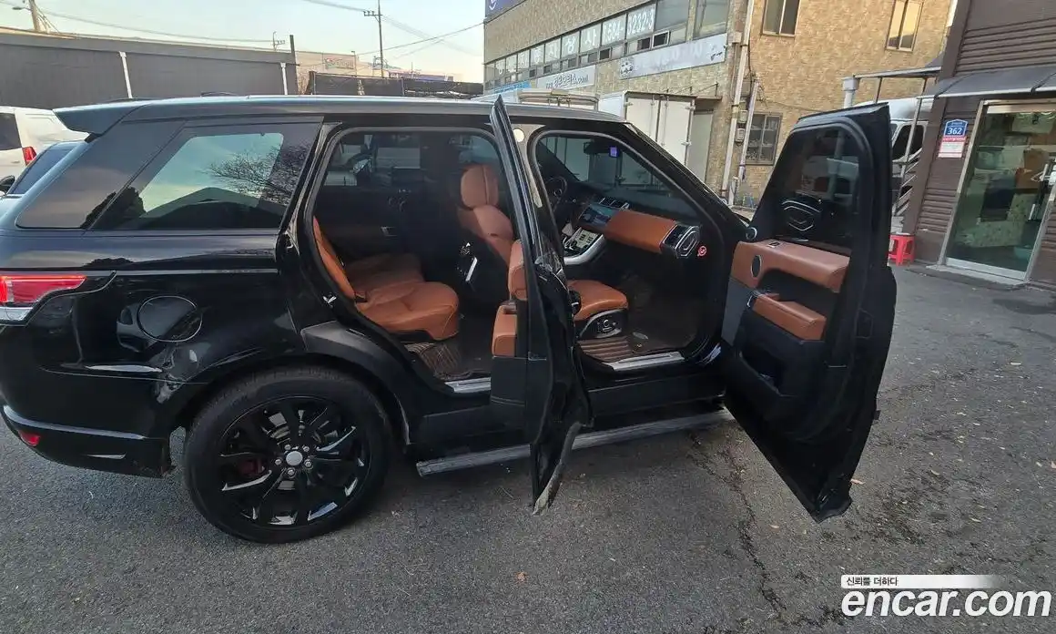 Land Rover Range-Rover Sport 2016 4.4 Автомат в Москве № 594938, фото 6