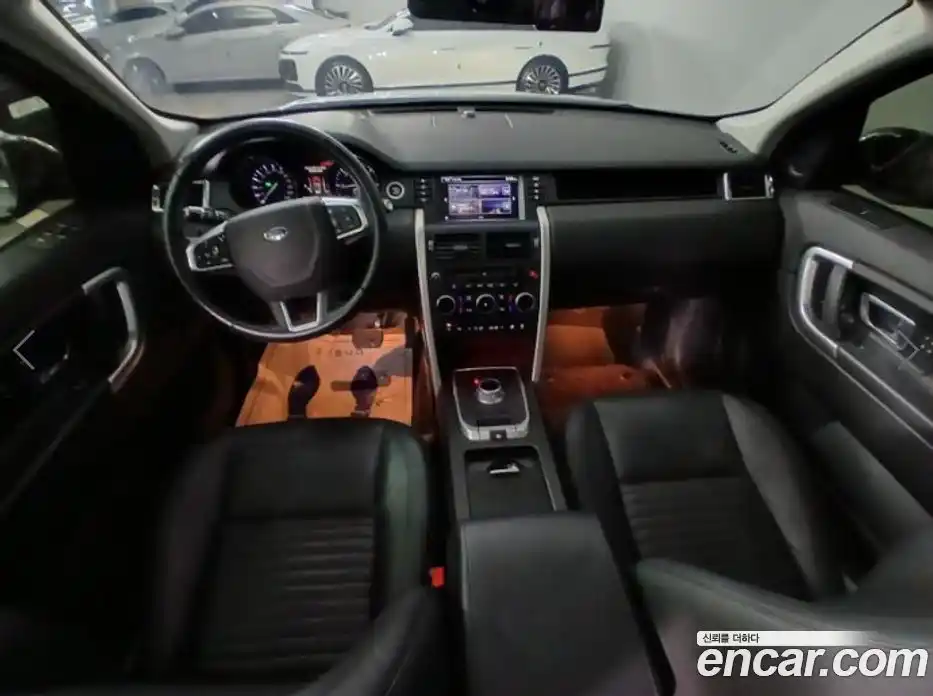 Land Rover Discovery Sport 2016 2.0 Автомат в Москве № 594966, фото 6