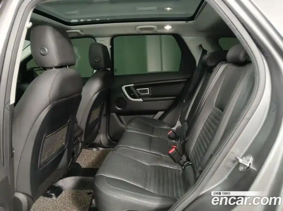 Land Rover Discovery Sport 2016 2.0 Автомат в Москве № 594966, фото 7