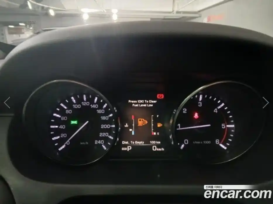 Land Rover Discovery Sport 2016 2.0 Автомат в Москве № 594966, фото 9