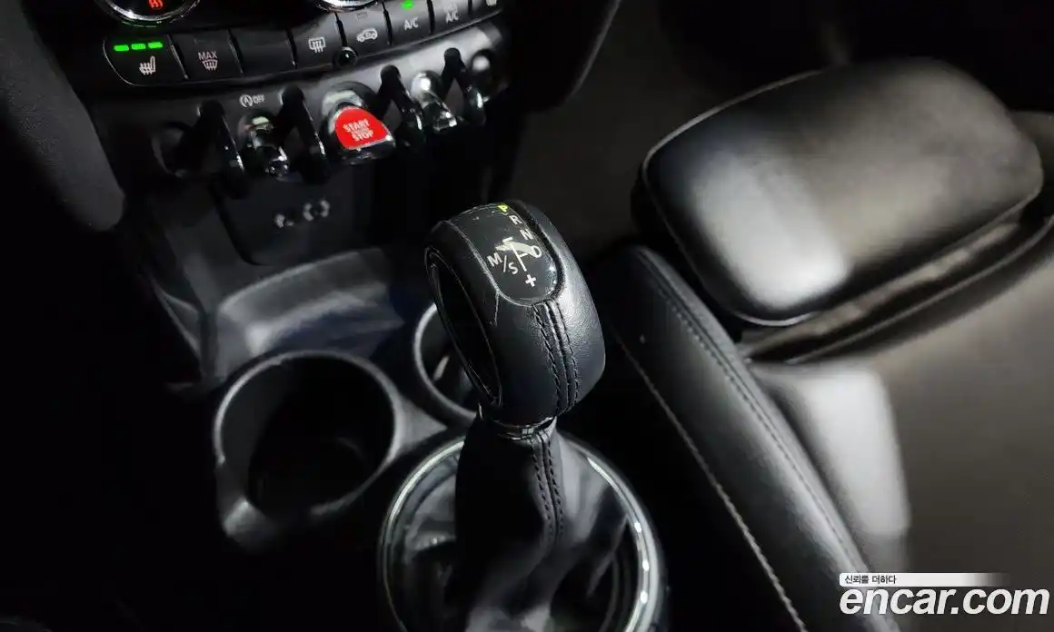 Mini Cooper 2017 1.5 Автомат в Москве № 595067, фото 9