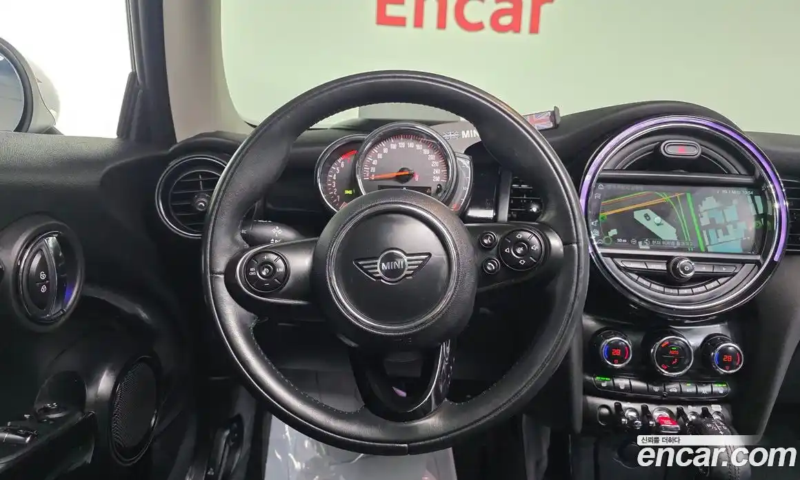 Mini Cooper 2019 1.5 Автомат в Москве № 595183, фото 13