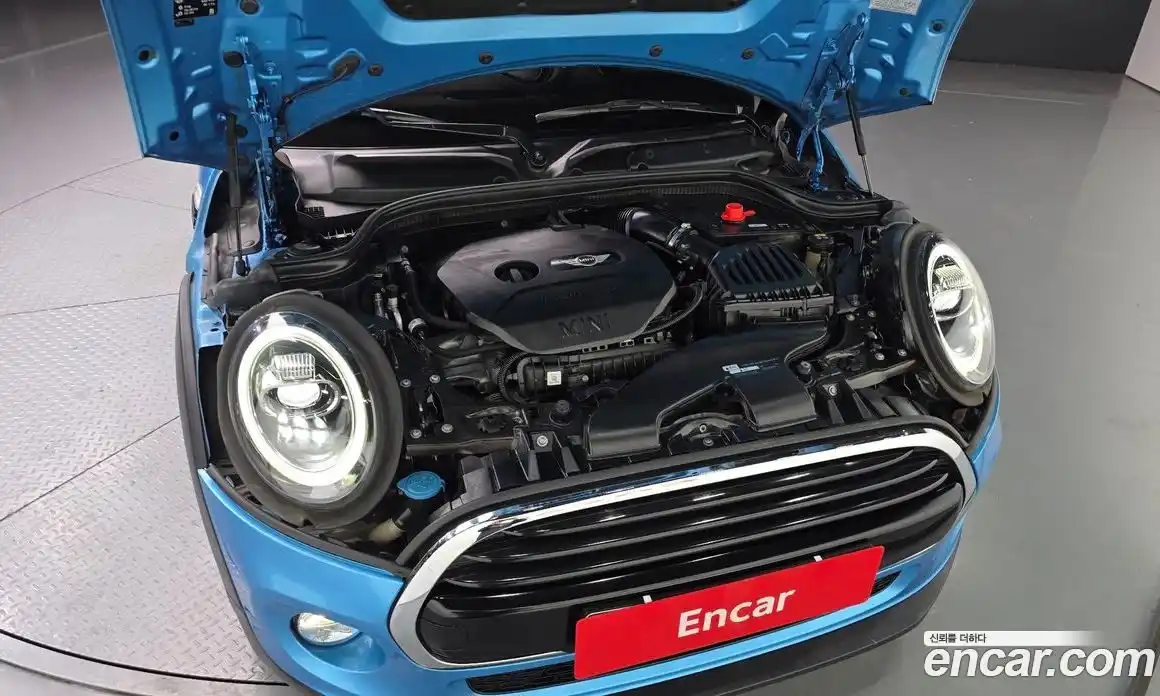 Mini Cooper 2019 1.5 Автомат в Москве № 595183, фото 6