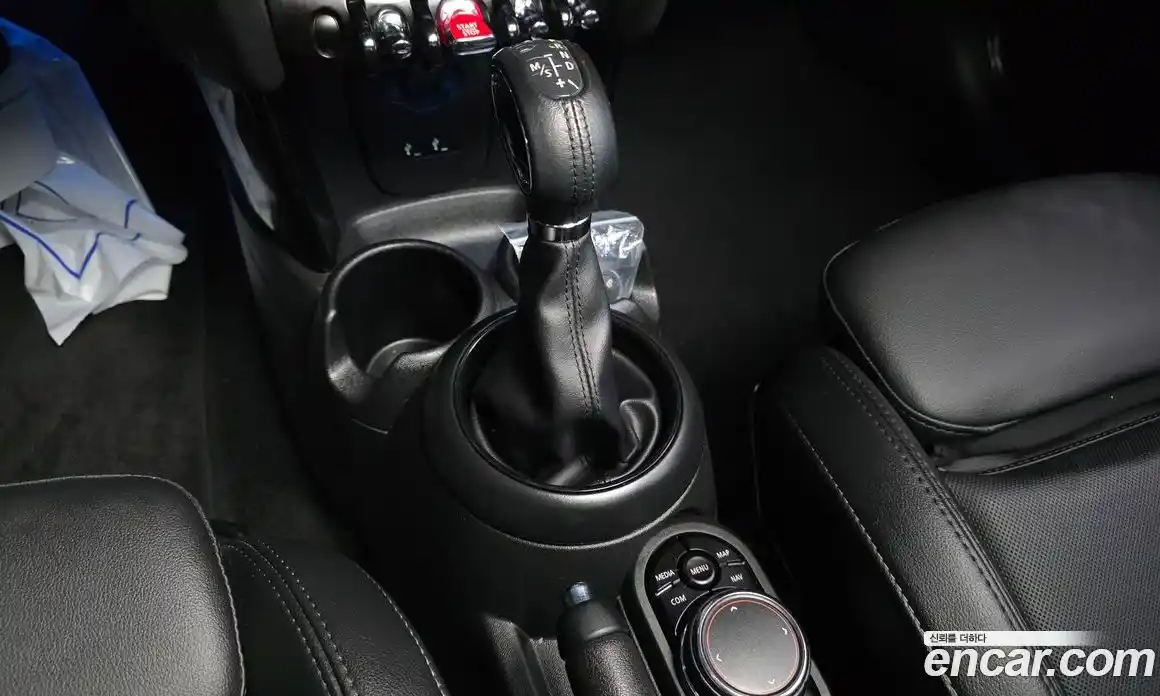 Mini Cooper 2019 1.5 Автомат в Москве № 595183, фото 9