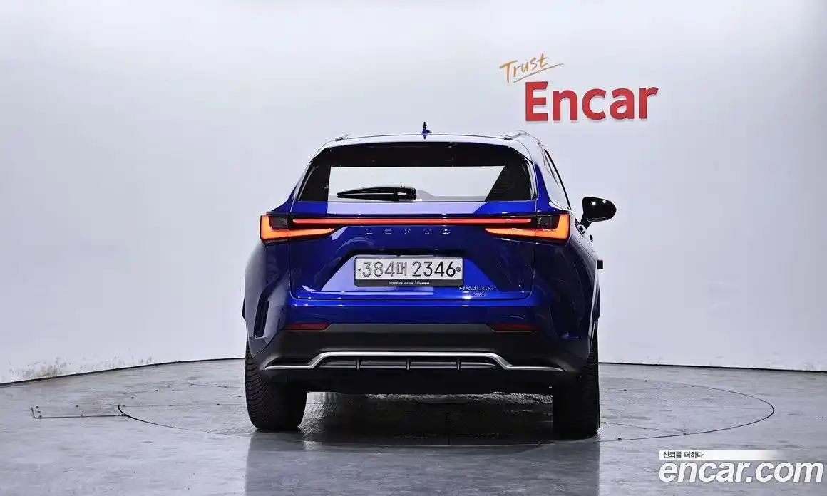 Lexus NX 2022 2.5 Автомат в Москве № 595575, фото 3