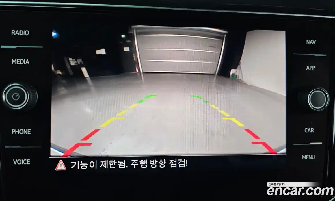 Volkswagen T-Roc 2021 2.0 Автомат в Москве № 595593, фото 15