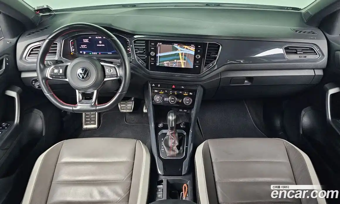 Volkswagen T-Roc 2021 2.0 Автомат в Москве № 595593, фото 7