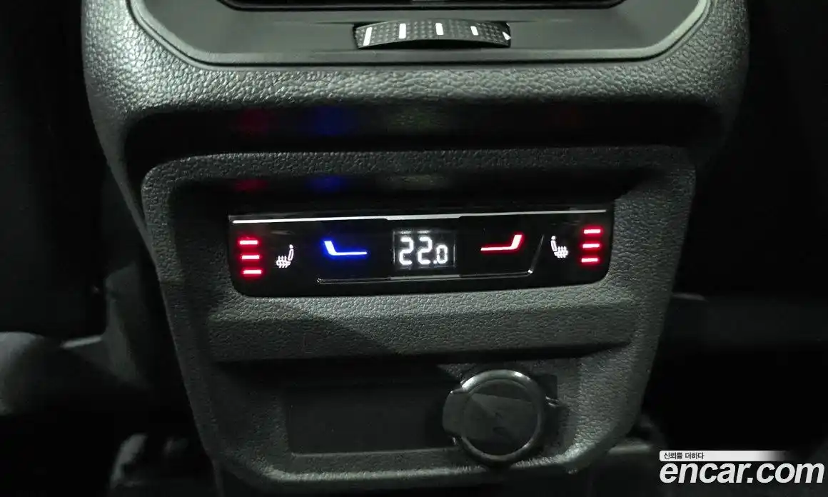 Volkswagen Tiguan 2023 2.0 Автомат в Москве № 595642, фото 18