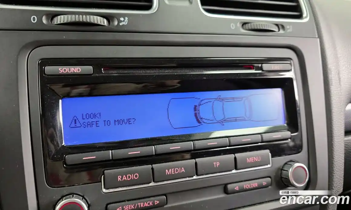 Volkswagen Golf 2011 1.6 Автомат в Москве № 595672, фото 15