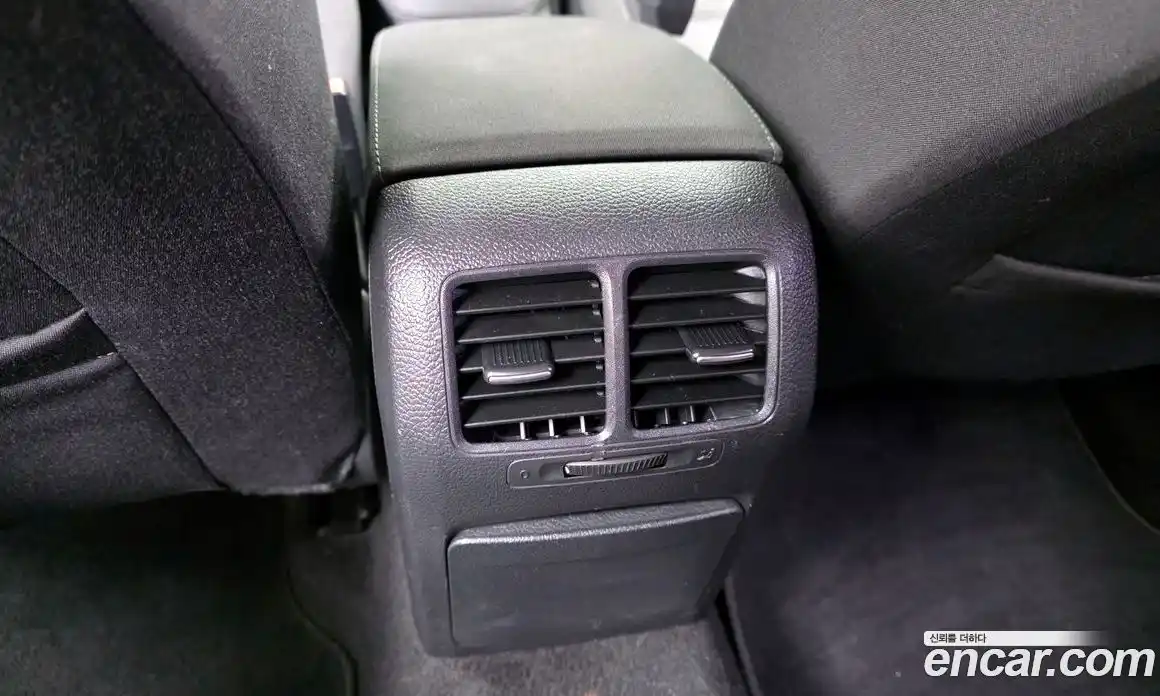 Volkswagen Golf 2011 1.6 Автомат в Москве № 595672, фото 19