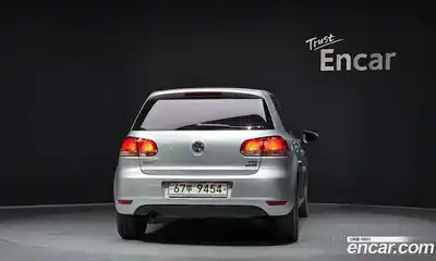 Volkswagen Golf 2011 1.6 Автомат в Москве № 595672, миниатюра 4