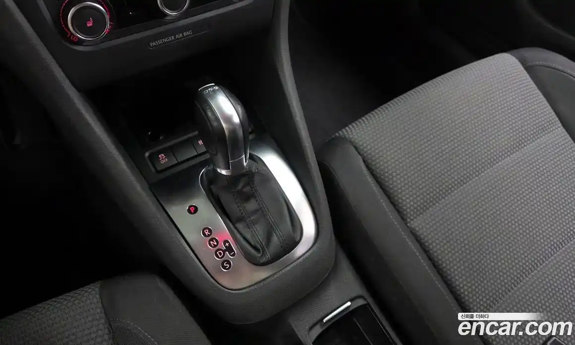 Volkswagen Golf 2011 1.6 Автомат в Москве № 595672, фото 9