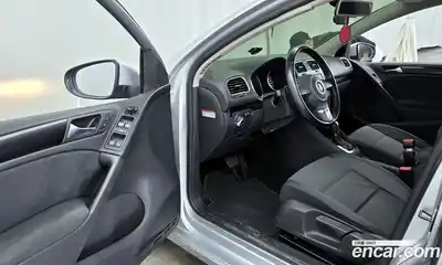 Volkswagen Golf 2011 1.6 Автомат в Москве № 595672, миниатюра 10