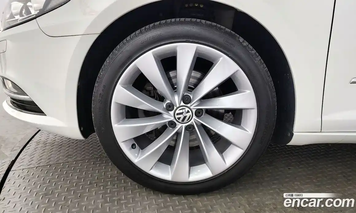 Volkswagen CC 2016 2.0 Автомат в Москве № 595772, фото 5