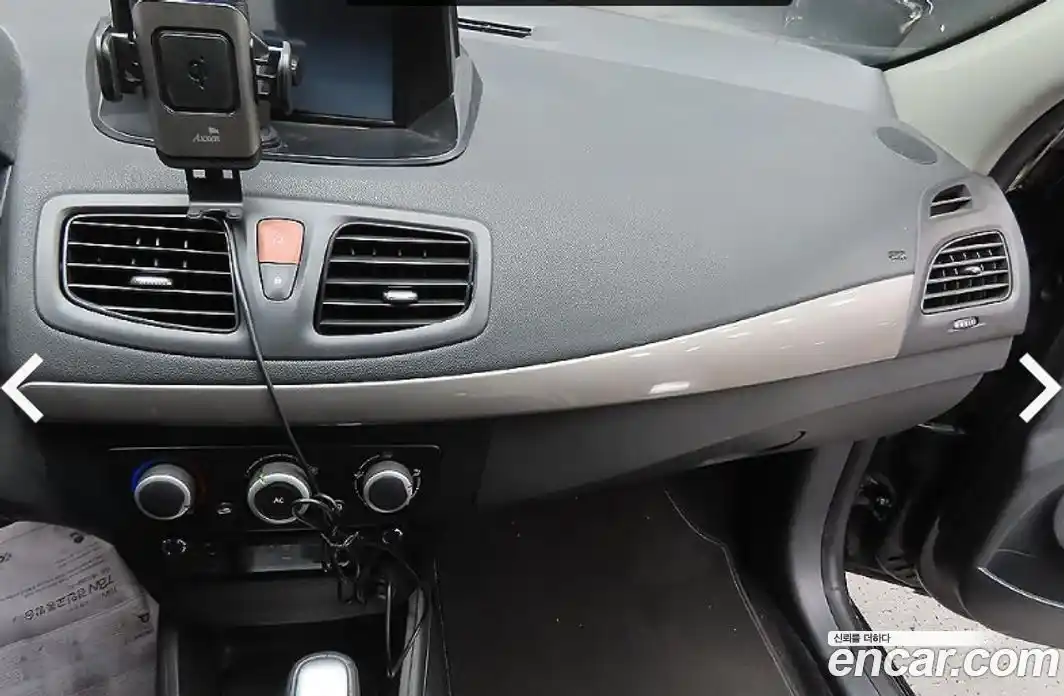 Renault SM3 2015 1.6 Автомат в Москве № 599453, фото 15