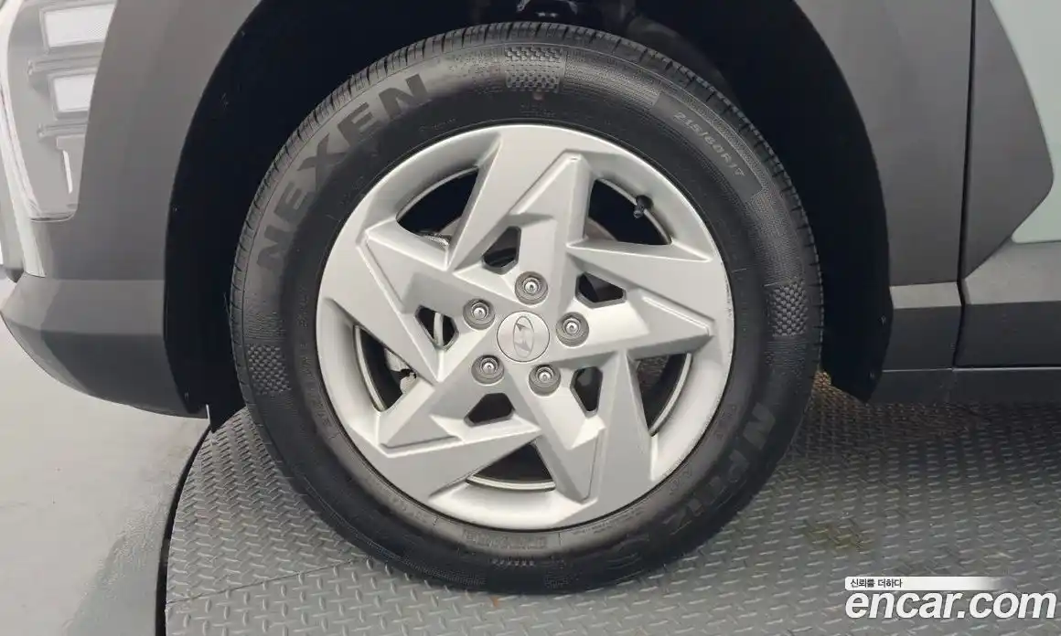 Hyundai Kona 2023 1.6 Автомат в Москве № 608136, фото 4