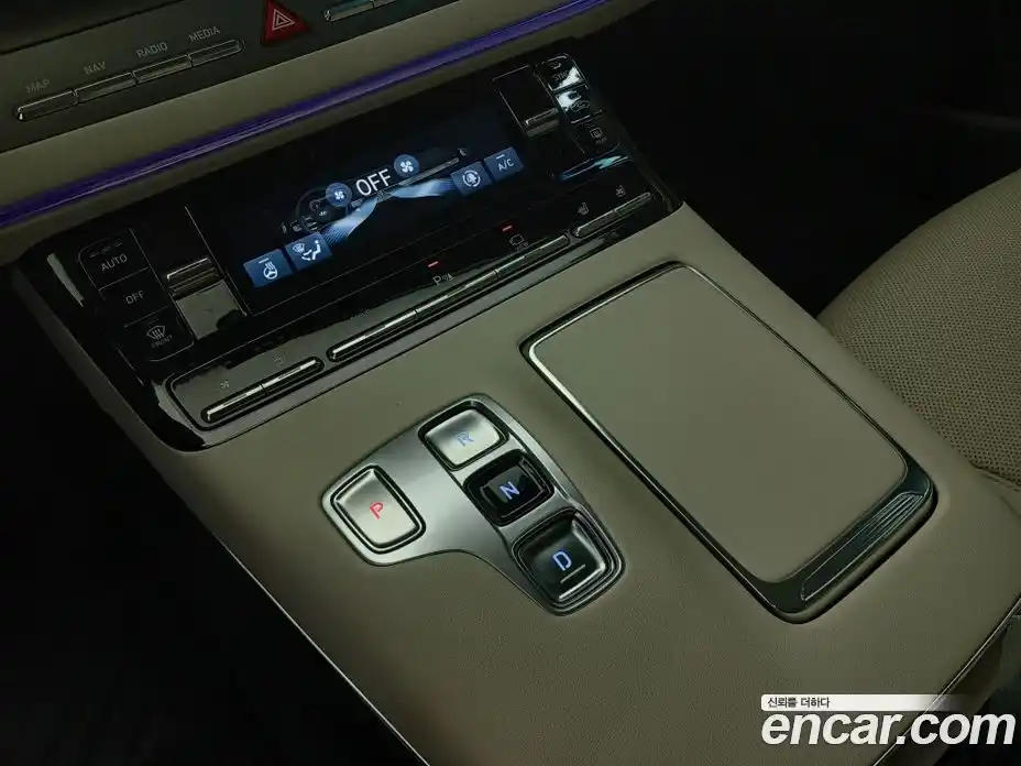 Hyundai Grandeur 2022 2.5 Автомат в Москве № 608215, фото 13