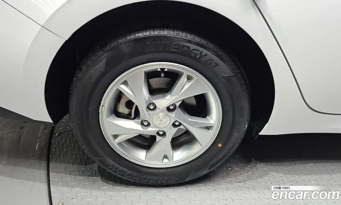 Hyundai Avante 2022 1.6 Автомат в Москве № 608503, фото 5