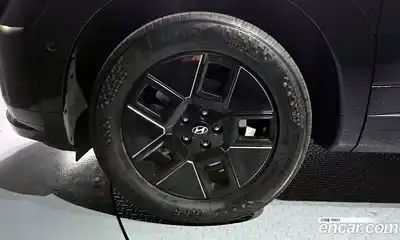 Hyundai Santa Fe 2024 1.6 Автомат в Москве № 608581, миниатюра 5