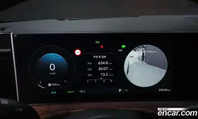 Hyundai Santa Fe 2024 1.6 Автомат в Москве № 608710, миниатюра 8