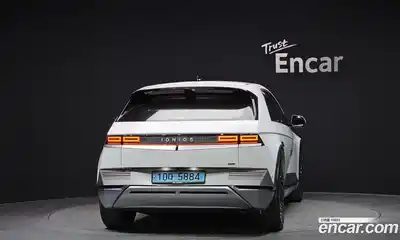 Hyundai Ioniq 5 2022 0.1 Автомат в Москве № 609037, миниатюра 4