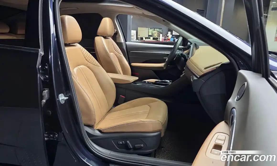 Hyundai Sonata 2020 2.0 Автомат в Москве № 609040, фото 11