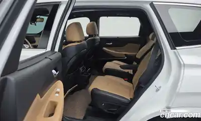 Hyundai Santa Fe 2023 1.6 Автомат в Москве № 609120, миниатюра 11