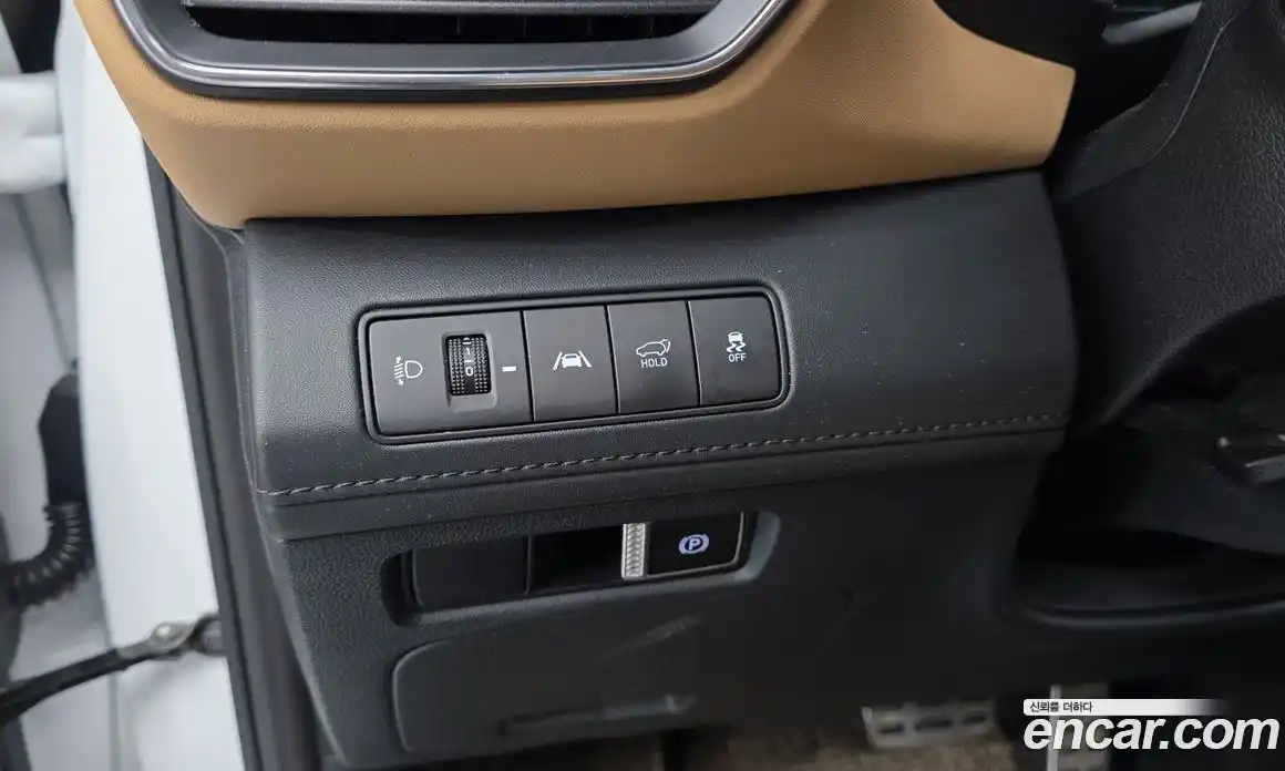 Hyundai Santa Fe 2023 1.6 Автомат в Москве № 609120, фото 13