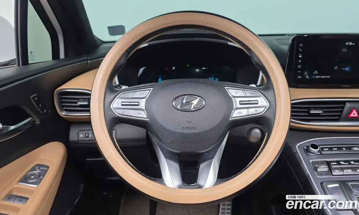 Hyundai Santa Fe 2023 1.6 Автомат в Москве № 609120, фото 14