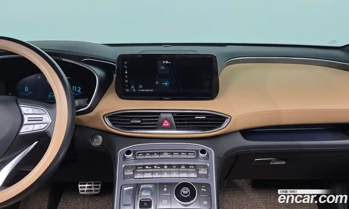 Hyundai Santa Fe 2023 1.6 Автомат в Москве № 609120, фото 15