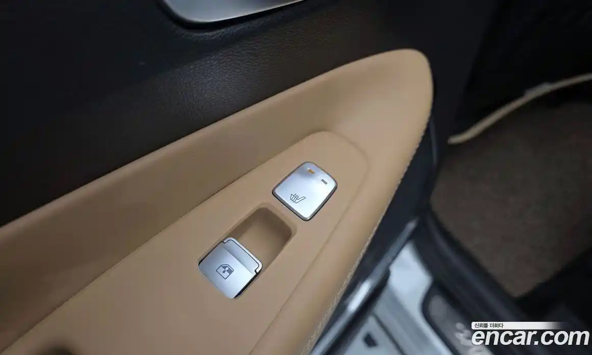 Hyundai Santa Fe 2023 1.6 Автомат в Москве № 609120, фото 19