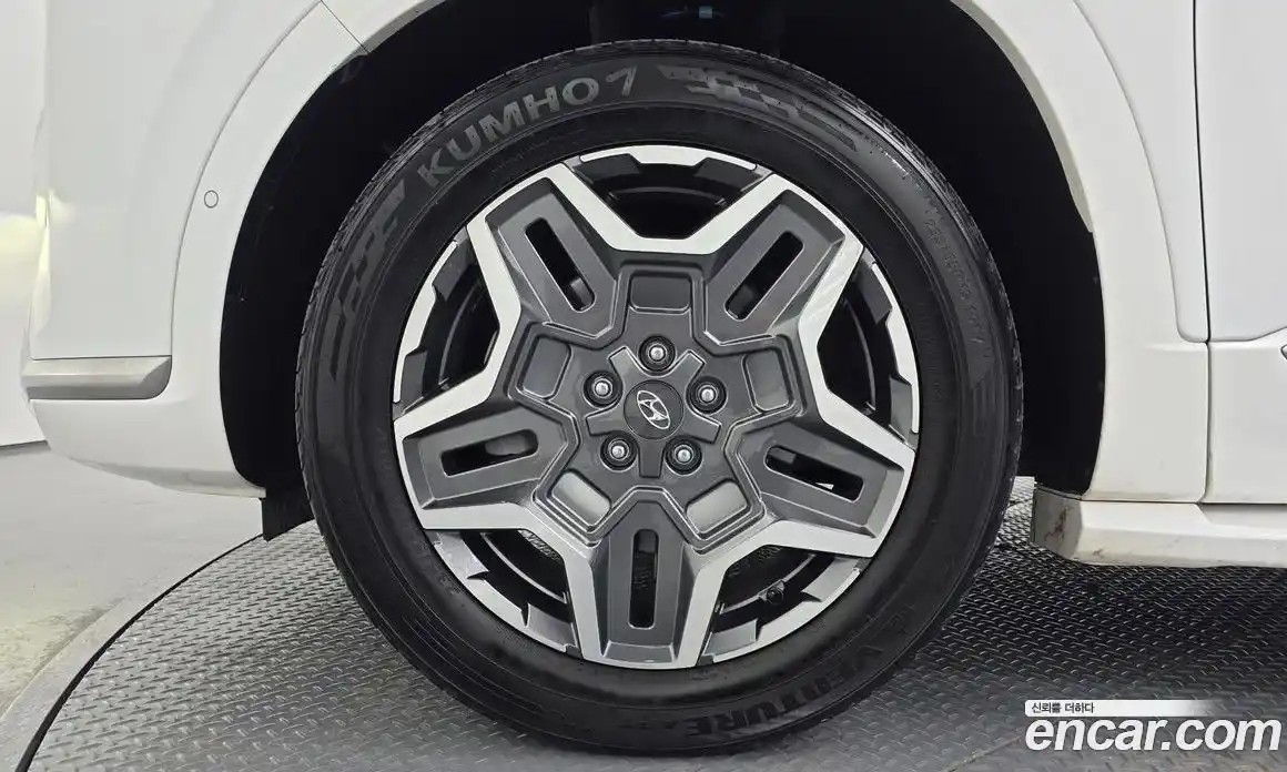 Hyundai Santa Fe 2023 1.6 Автомат в Москве № 609120, фото 5