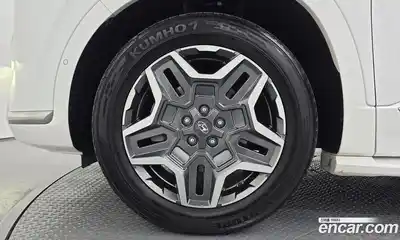 Hyundai Santa Fe 2023 1.6 Автомат в Москве № 609120, миниатюра 5