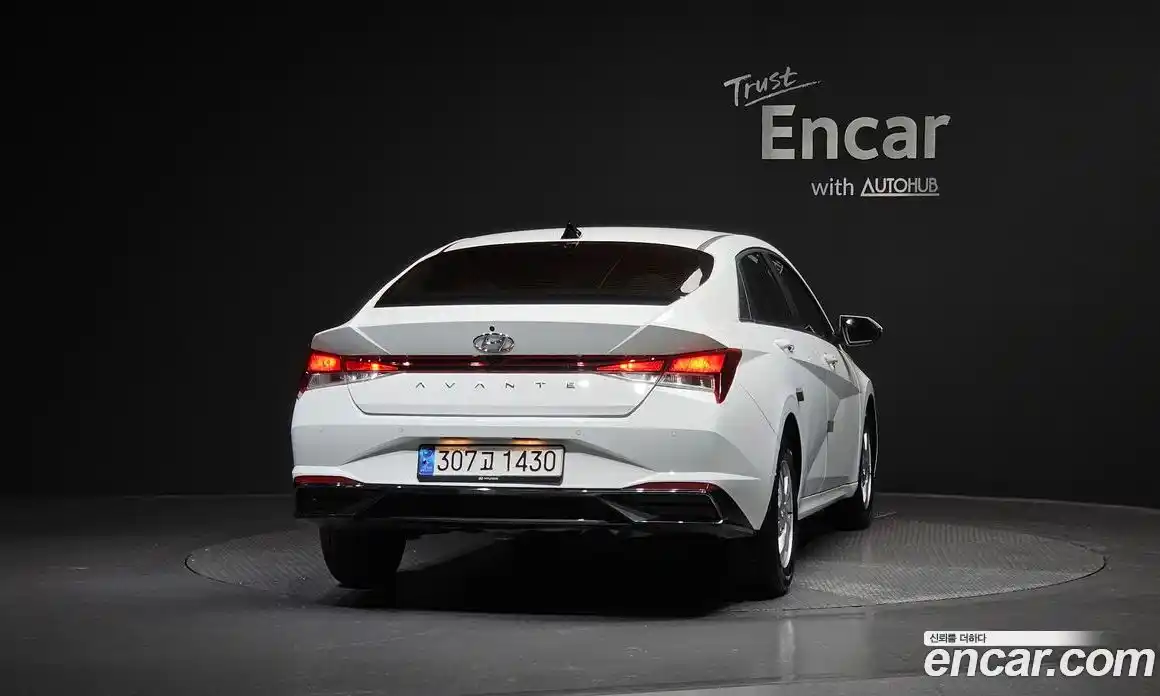 Hyundai Avante 2023 1.6 Автомат в Москве № 609153, фото 4