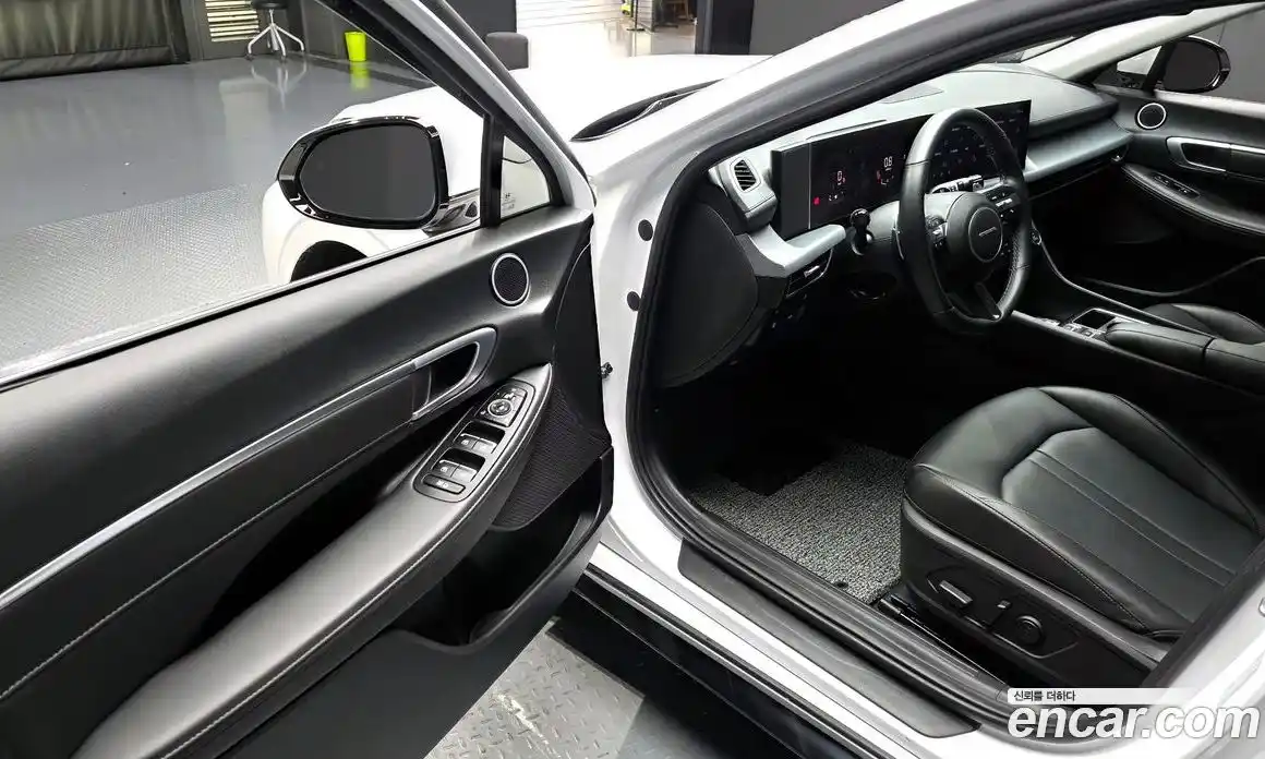 Hyundai Sonata 2025 2.0 Автомат в Москве № 609231, фото 11