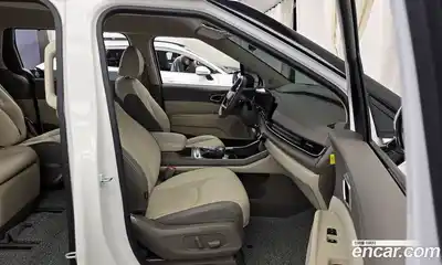 Kia Canival 2025 3.5 Автомат в Москве № 609402, миниатюра 11