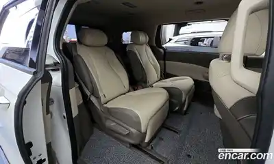 Kia Canival 2025 3.5 Автомат в Москве № 609402, миниатюра 12