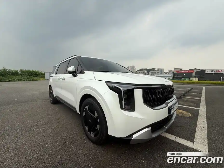 Kia Canival 2026 1.6 Автомат в Москве № 609413, фото 1