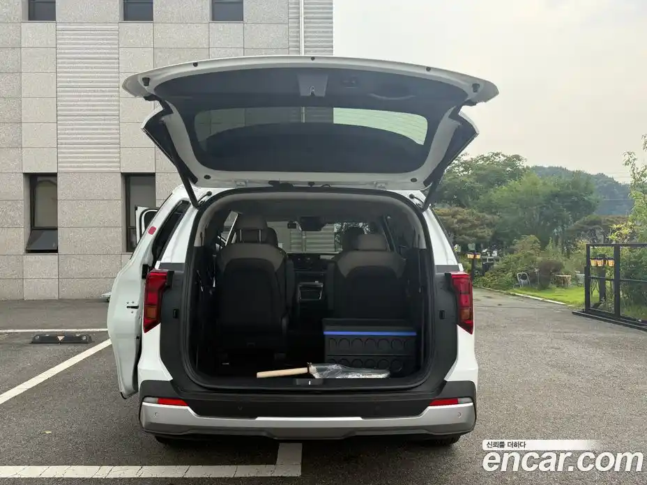 Kia Canival 2026 1.6 Автомат в Москве № 609413, фото 15