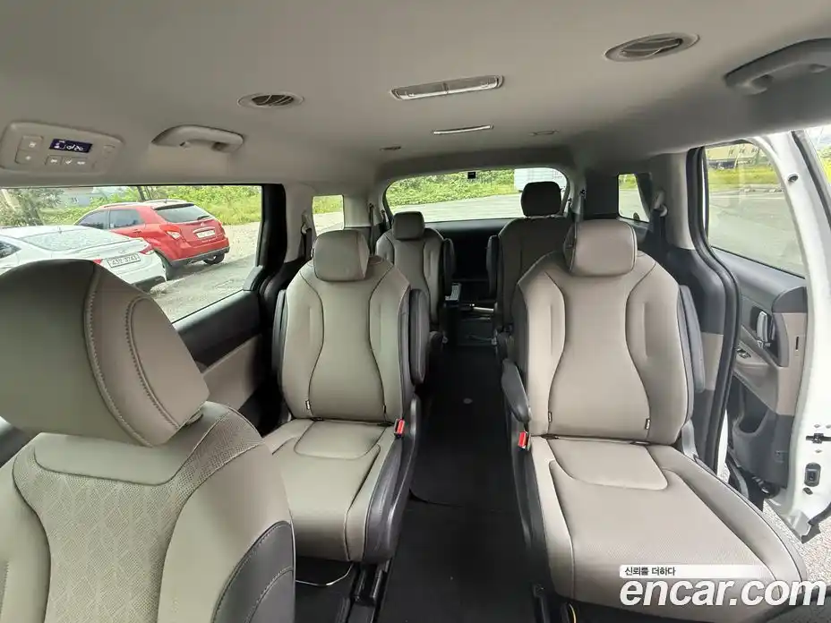 Kia Canival 2026 1.6 Автомат в Москве № 609413, фото 3