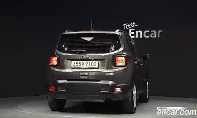 Jeep Renegade 2018 2.4 Автомат в Москве № 609581, миниатюра 4