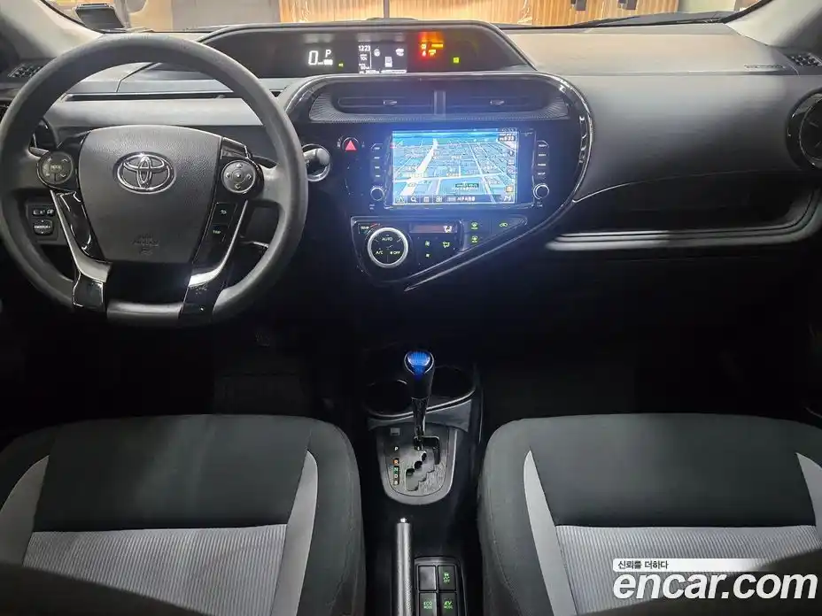 Toyota Prius 2021 1.5 Вариатор в Москве № 609920, фото 14