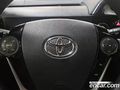 Toyota Prius 2021 1.5 Вариатор в Москве № 609920, миниатюра 5
