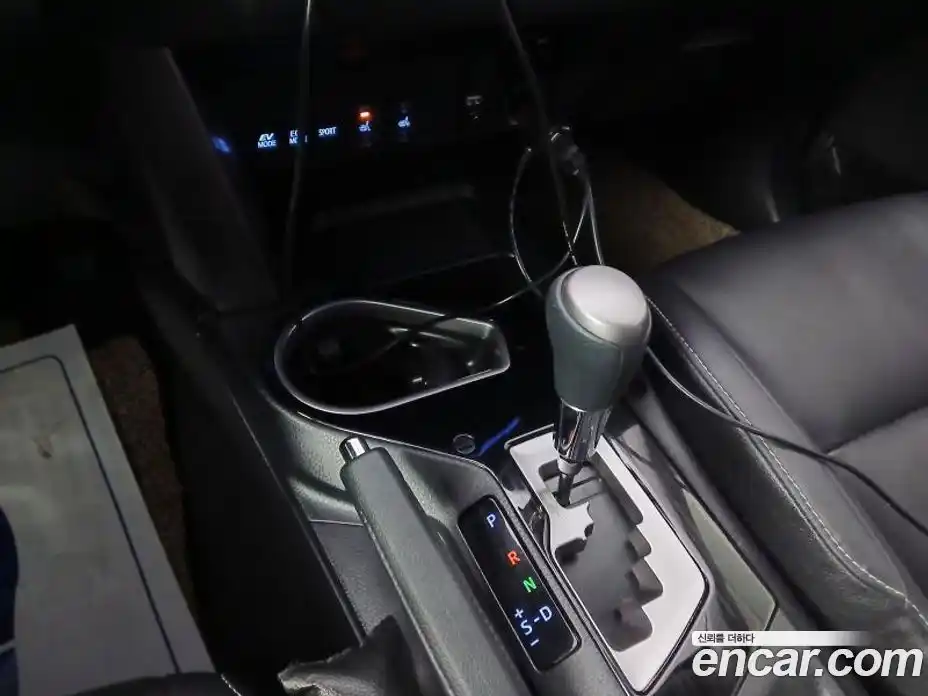 Toyota RAV4 2018 2.5 Автомат в Москве № 609927, фото 13